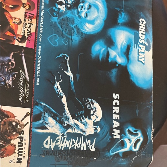 Child's Play Chucky Action Figure with Blue Overalls - Picture 7 of 12